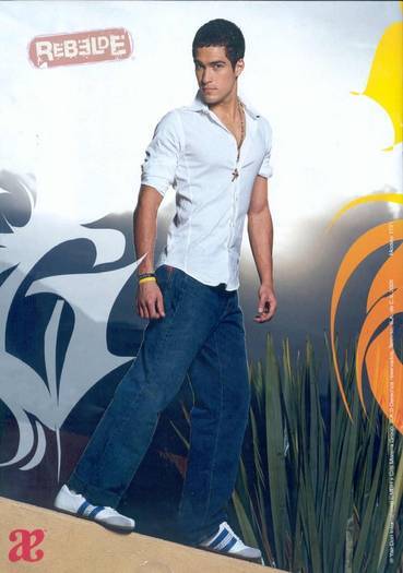 Alfonso Herrera (56)