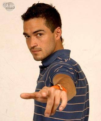 Alfonso Herrera (74)