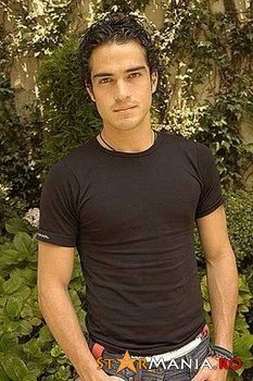 Alfonso Herrera (102)