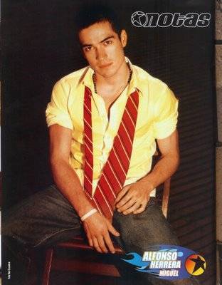 Alfonso Herrera (103)