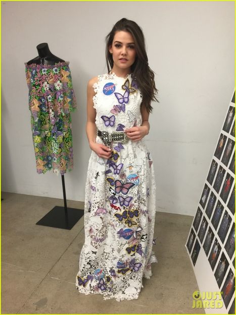 danielle-campbell-nyfw-exclusive-bts-photos-02 - danielle campbell