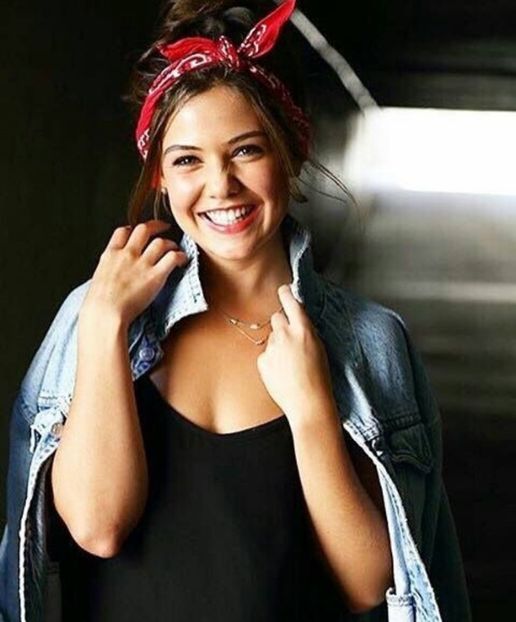 large (4) - danielle campbell