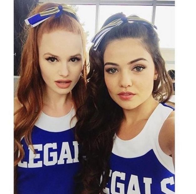 large (10) - danielle campbell