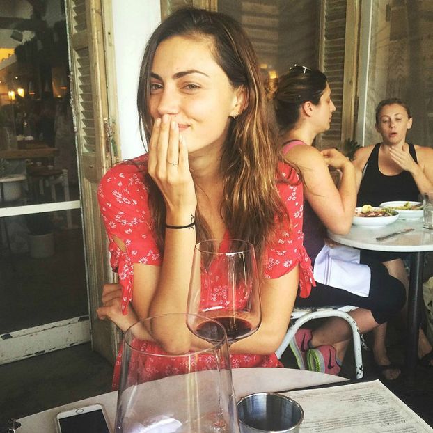 32b225a57275c6481a58036620de21a4 - phoebe tonkin