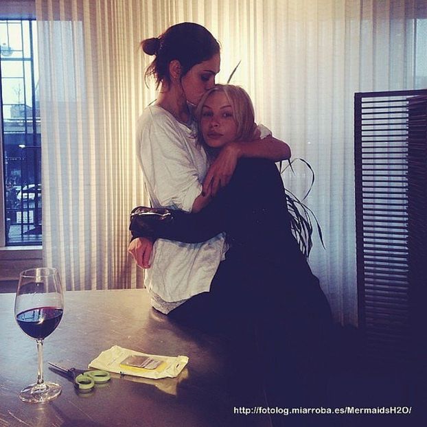  - phoebe tonkin