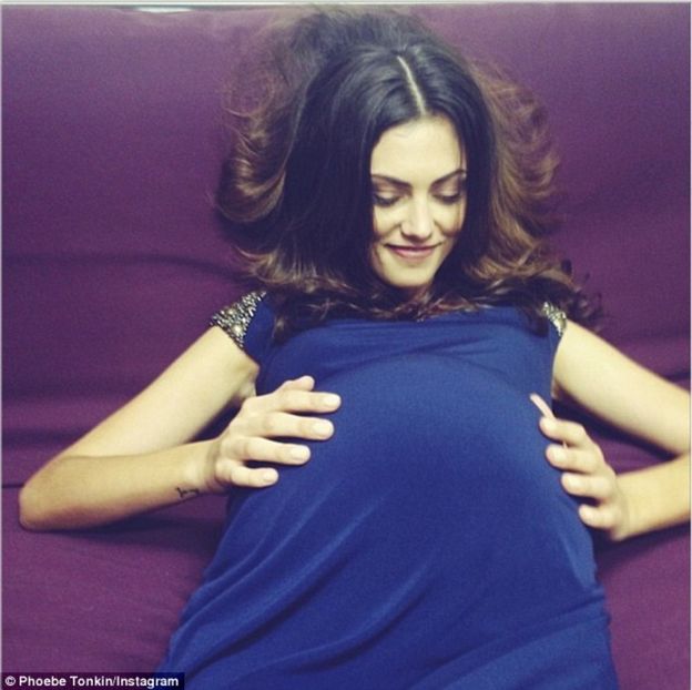 article-0-1C4D8AFE00000578-270_634x632 - phoebe tonkin