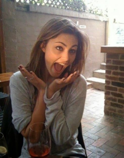 e41974788c2d80f5ef302320ee7f14a2 - phoebe tonkin