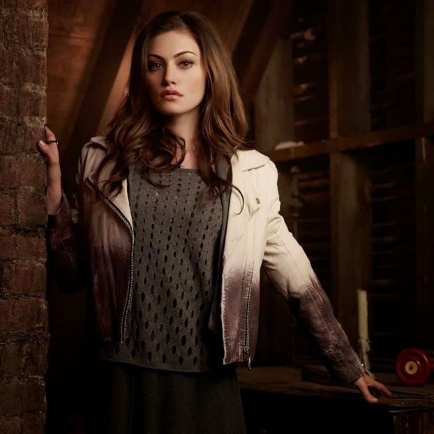 HayleyMarshall - phoebe tonkin