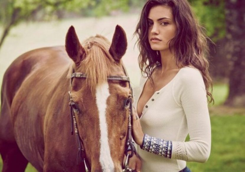large (15) - phoebe tonkin