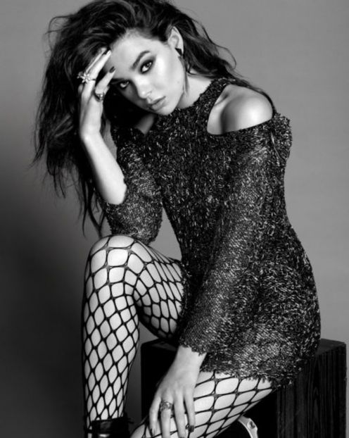 fashion-magazine-winter-2017-cover-hailee-steinfeld-01-e1479137713137-480x0-c-default - hailee steinfelddd