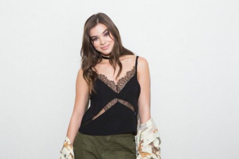 large (82) - hailee steinfelddd