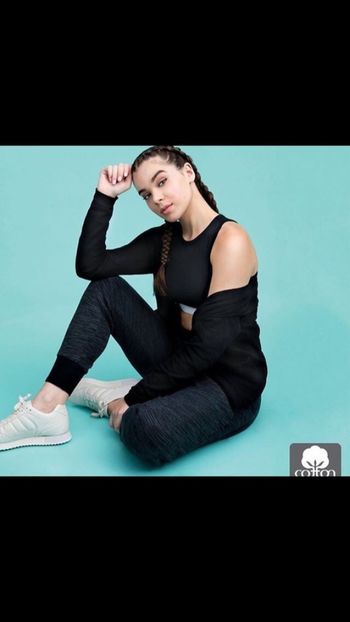 large (84) - hailee steinfelddd
