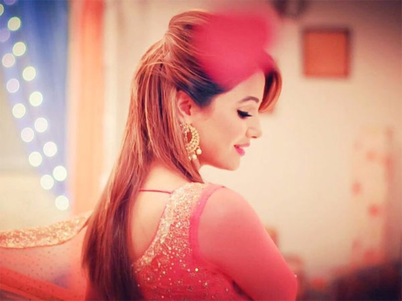  - x-Hina Khan-x