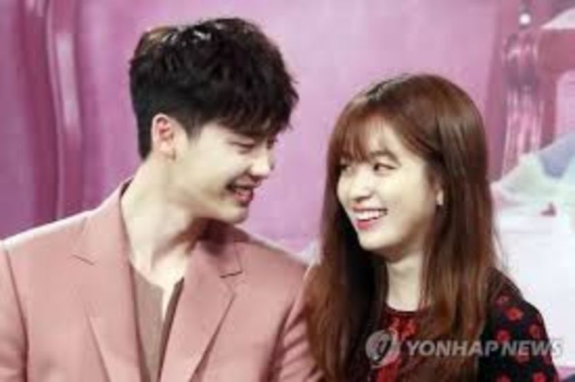  - E-han hyo joo and lee jong suk