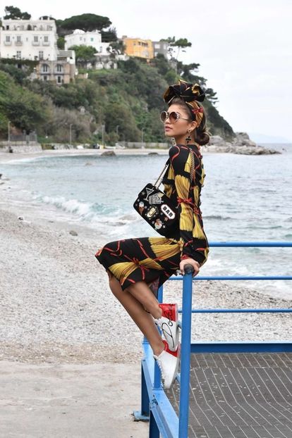 bf7f94d6d5c0310bb9f9b55460166e67 - zendaya
