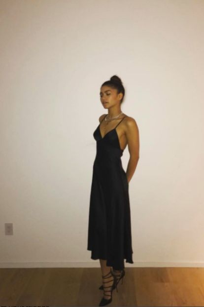 Zendaya-Los-Angeles--2017-02-08_L0c1VV9pU1dKcFMyaldlZjFGQzNob1lmUVJVaz0vNTh4MDo0NTl4NjAxLzY0MHgwL2Zp - zendaya