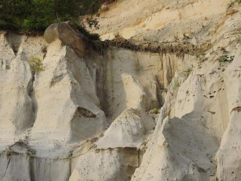  - Trovanți Costeşti