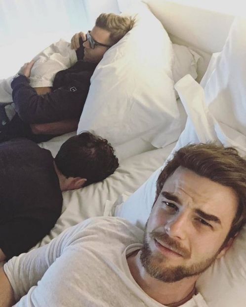 Ci-CkBvWkAAf6kA - nathaniel buzolic