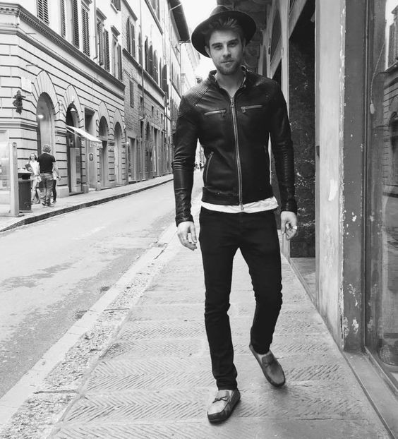 Ckgb8QGXIAAhkDO - nathaniel buzolic