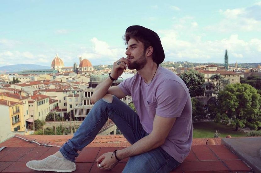 CkHx_eNWEAEfkNg - nathaniel buzolic