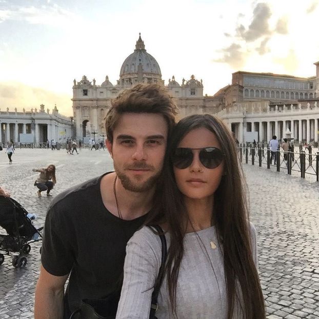 CmnYl65WYAAbw6v - nathaniel buzolic
