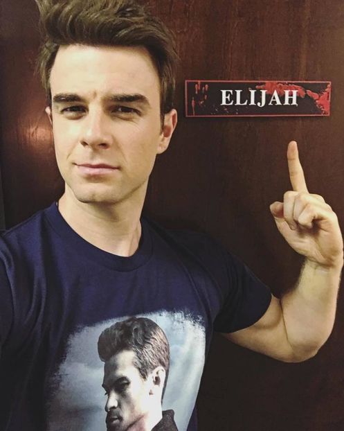 CpXAT1HWAAQsyMS - nathaniel buzolic