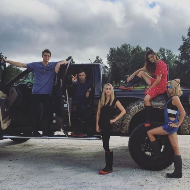 large (4) - nathaniel buzolic