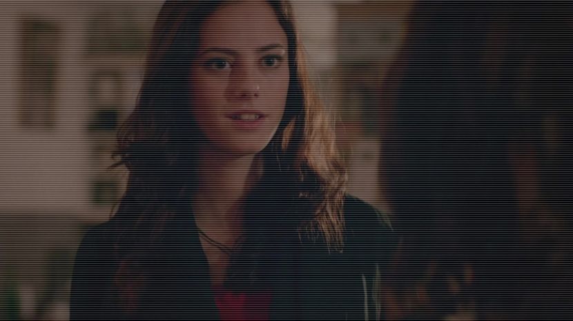 ×ʍɐɹɹıσɹ ☠ ¦  ¤îşi trage rapid braţul şi începe să îşi maseze încheietura şi pumnul cu ;+ - 05 x you ll never be alone again