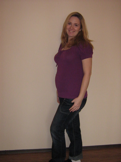 22 de saptamani - 2010 - o mamica cu burtica