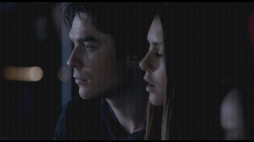 ━  Se opreşte din făcut semne tipei când vede cu coada ochiului că ea nu era atentă, ba chiar - 05 x you ll never be alone again