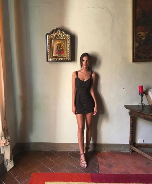 large (18) - emily ratajkowski