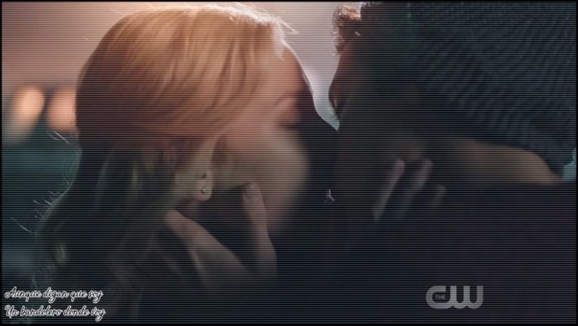 ◆. #Se desprinde încet din sărut şi o priveşte în ochi în timp ce cu degetul mare îi ;+ - 05 x you ll never be alone again