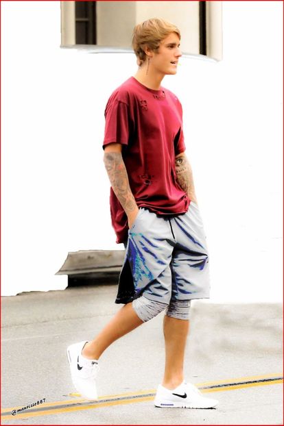 40ff8c5e02a2fd90e395387dc40a57b6 - justin bieber