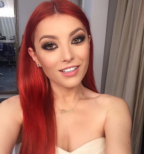 ele-sunt-vedetele-din-romania-cu-cele-mai-frumoase-nuante-de-par-cat-de-bine-le-sta_12 - elena gheorghe