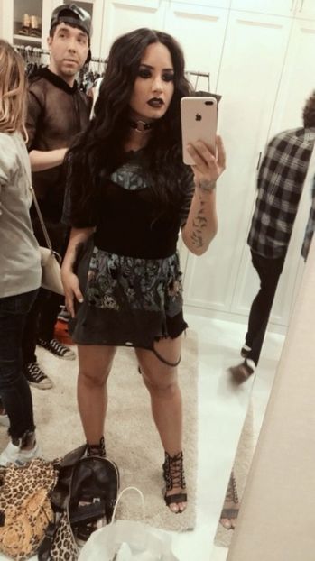 large (10) - demi lovato