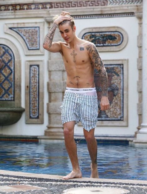 CZcUE5EWkAE_1Pl - justin bieber
