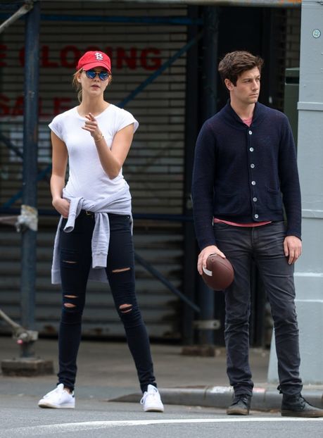 Karlie+Kloss+Joshua+Kushner+football+Tsx4lA2gCF4x - karlie kross