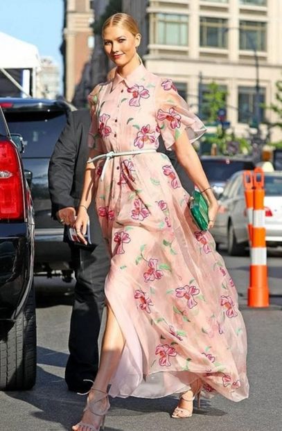 Karlie-Kloss-@karliekloss-2017-06-16_L1JkS2JITVAxT2RiRUlXSFNNNTNWR0pCS1FLQT0vMjF4MDo2MzV4OTIwLzQwMHg - karlie kross