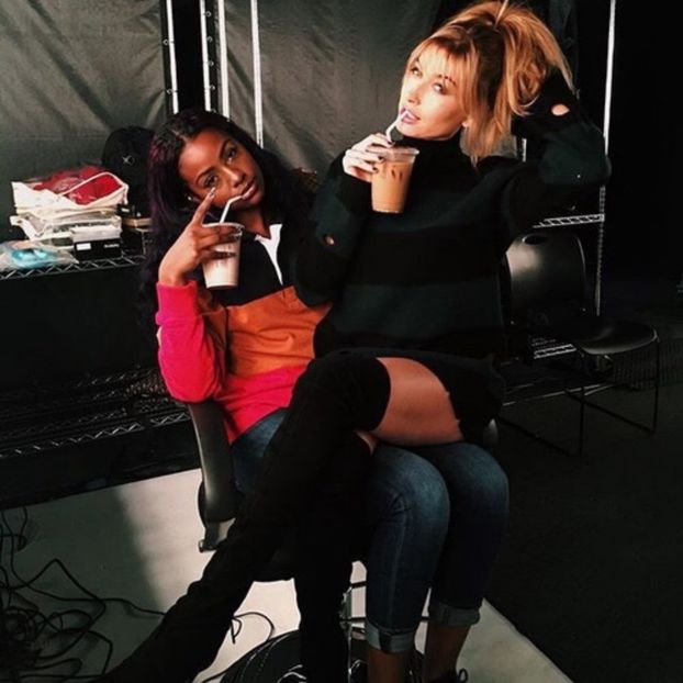 large (4) - hailey baldwin