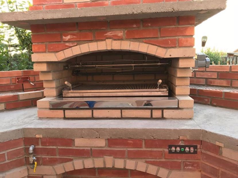 BV17 - MULTIFUNCTIONAL CU CUPTOR SI GRATAR LA BRASOV IZVOR