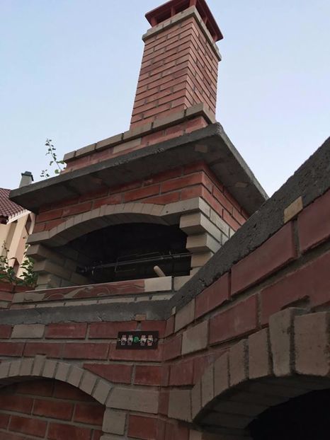 BV21 - MULTIFUNCTIONAL CU CUPTOR SI GRATAR LA BRASOV IZVOR