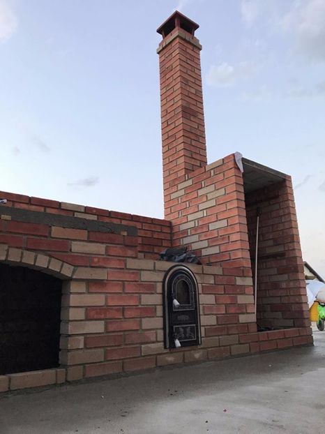 BV38 - MULTIFUNCTIONAL CU CUPTOR SI GRATAR LA BRASOV IZVOR