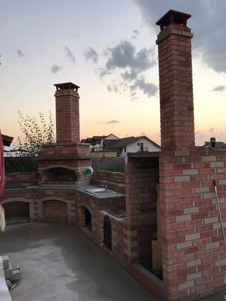 BV43 - MULTIFUNCTIONAL CU CUPTOR SI GRATAR LA BRASOV IZVOR