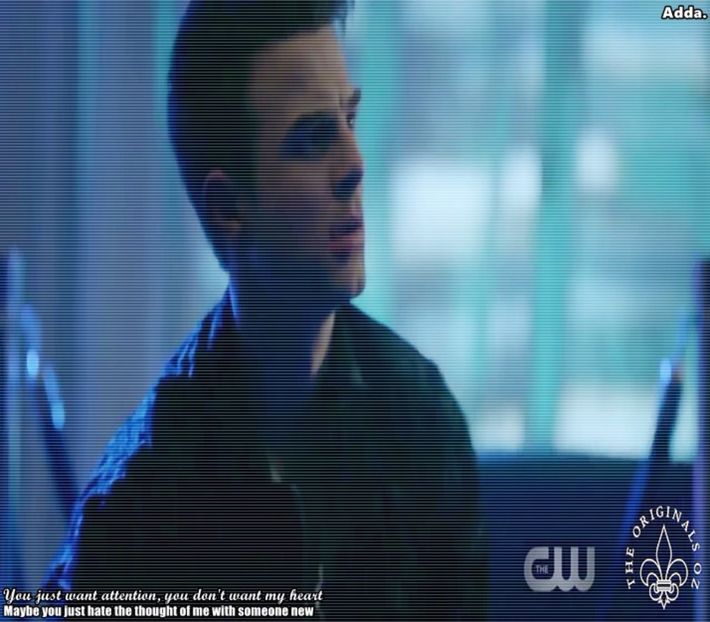 》*coboară scările râzând* Nu mai ai fani, sistăh. - 01 x welcome to mystic falls