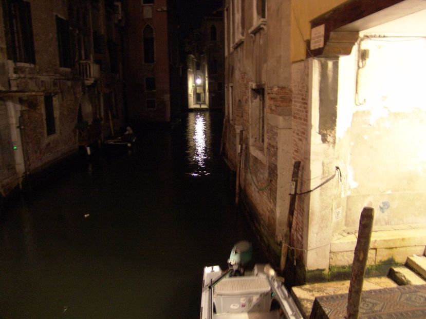  - 2009 AM AJUNS LA VENETIA!