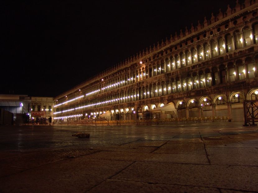  - 2009 AM AJUNS LA VENETIA!