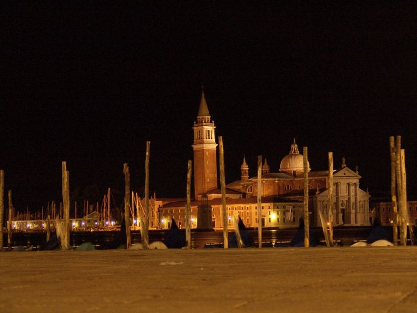  - 2009 AM AJUNS LA VENETIA!