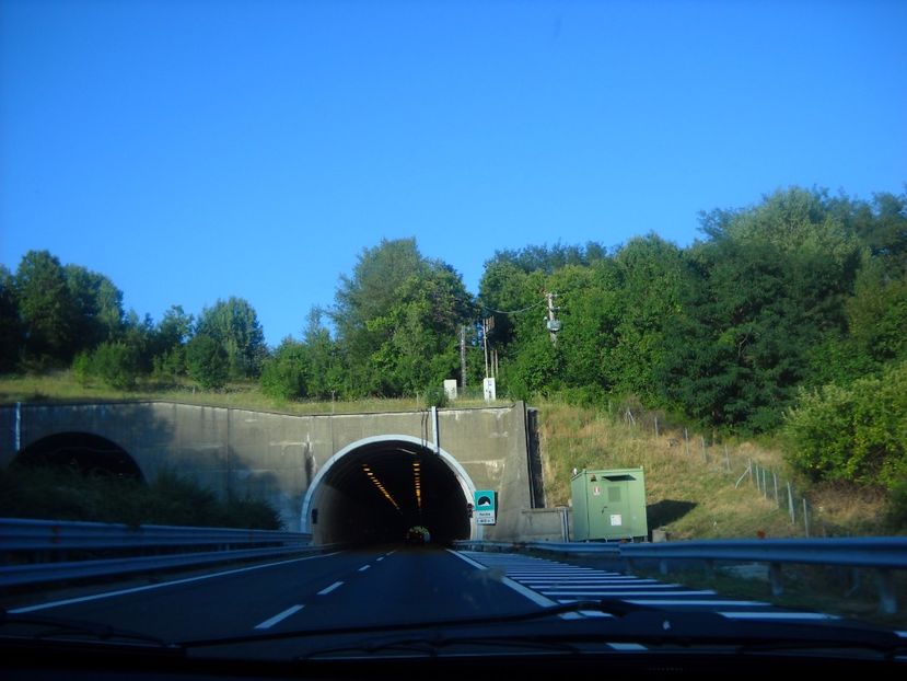  - 2009 INTOARCEREA ACASA PRIN BUDAPESTA