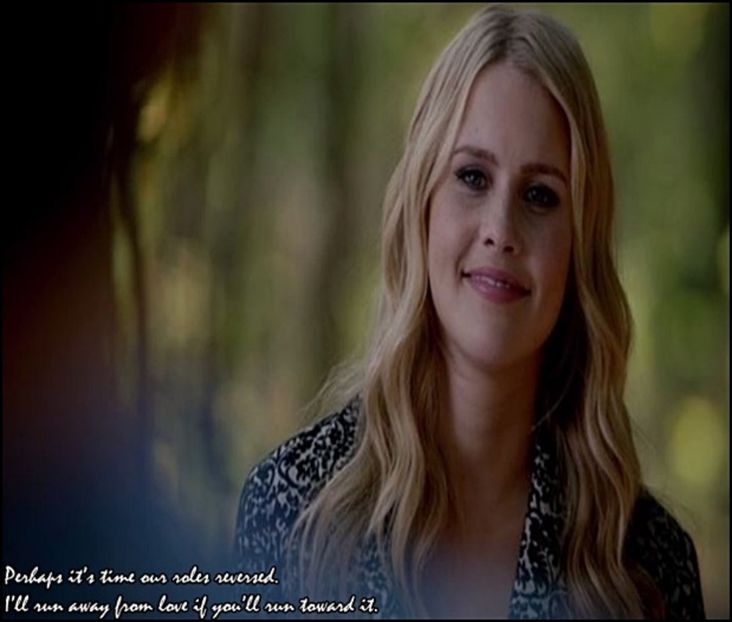 → (apare de sus în spatele lui) Mergi la agăţat?? - 01 x welcome to mystic falls