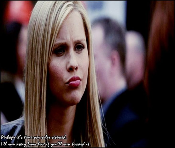 → Binee. :3 Ahaa, mda, clar dormeam.. oare el are pat normal sau e cât 2 de ale noastre? cl. - 01 x welcome to mystic falls